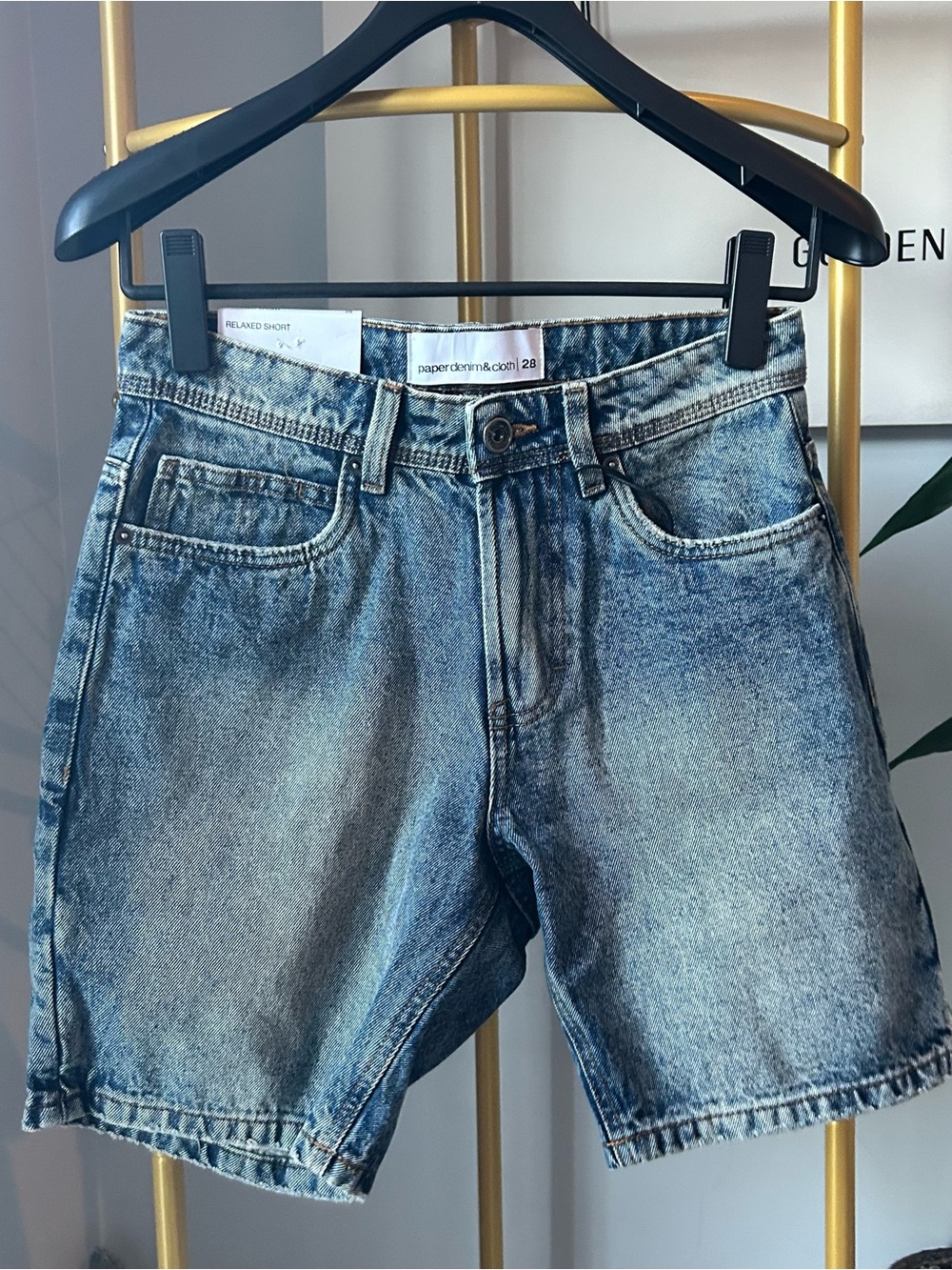 Paper Denim & Cloth men’s cotton relaxed denim shorts in acid blue wash size 28